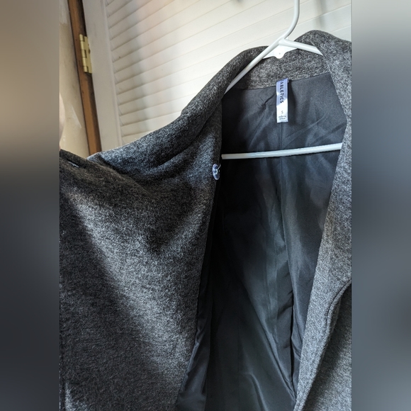 Fabletics Jacket size Small, Gray and Black - Picture 11 of 12